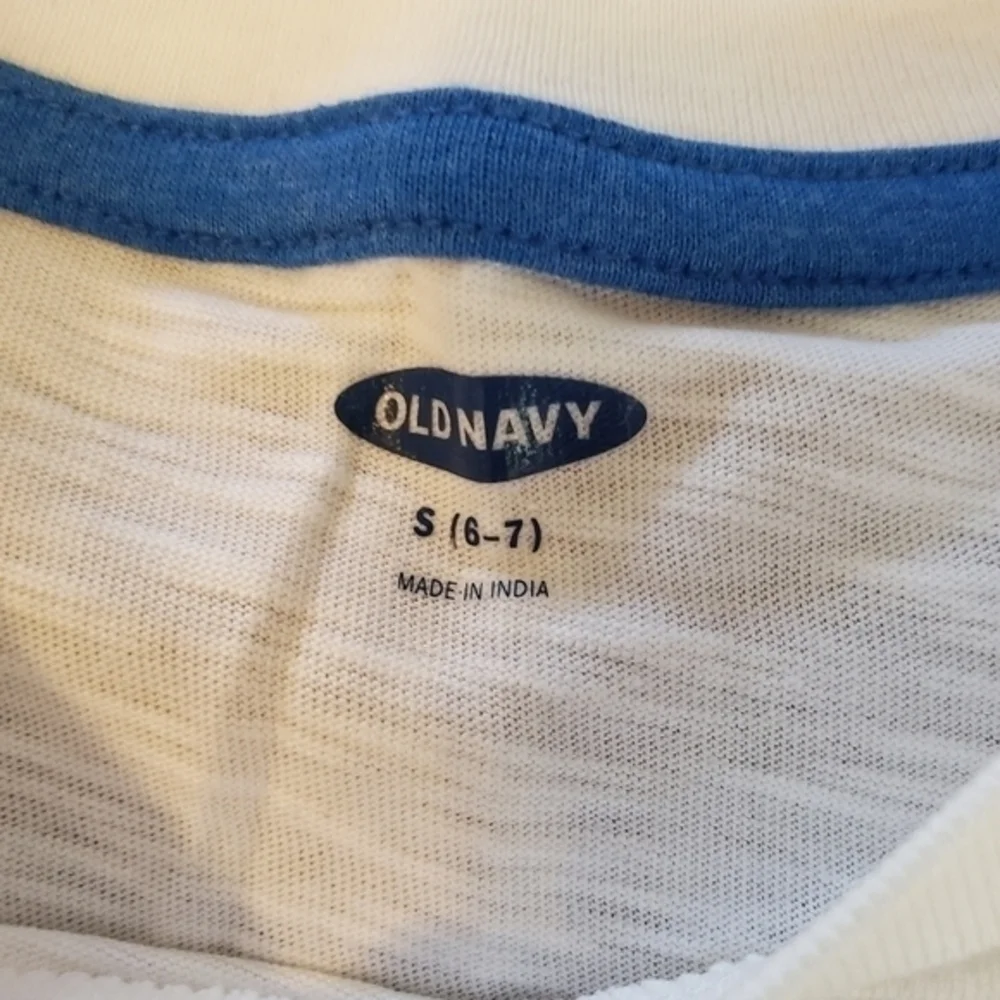 NWOT Old Navy short sleeves T-shirt